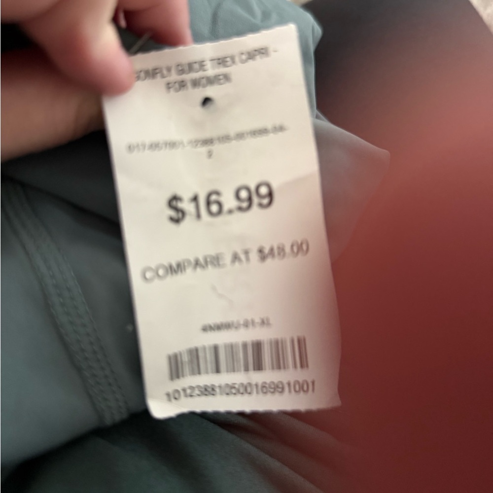 Eddie Bauer Gray Activewear capris with pockets